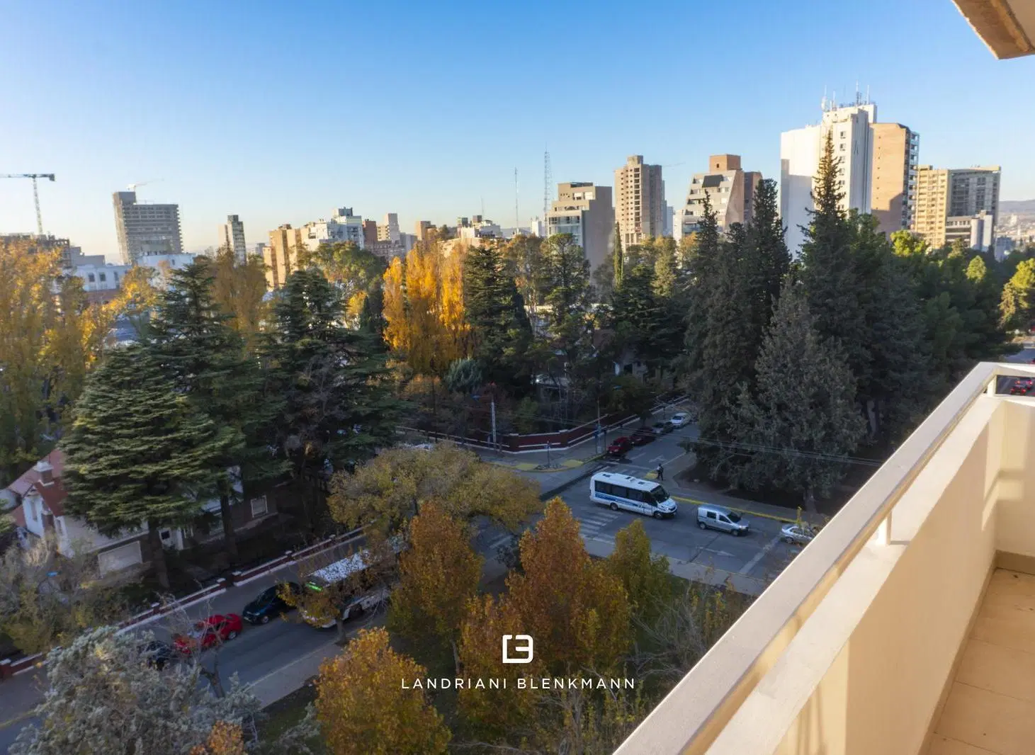 Avenida Argentina 500 3