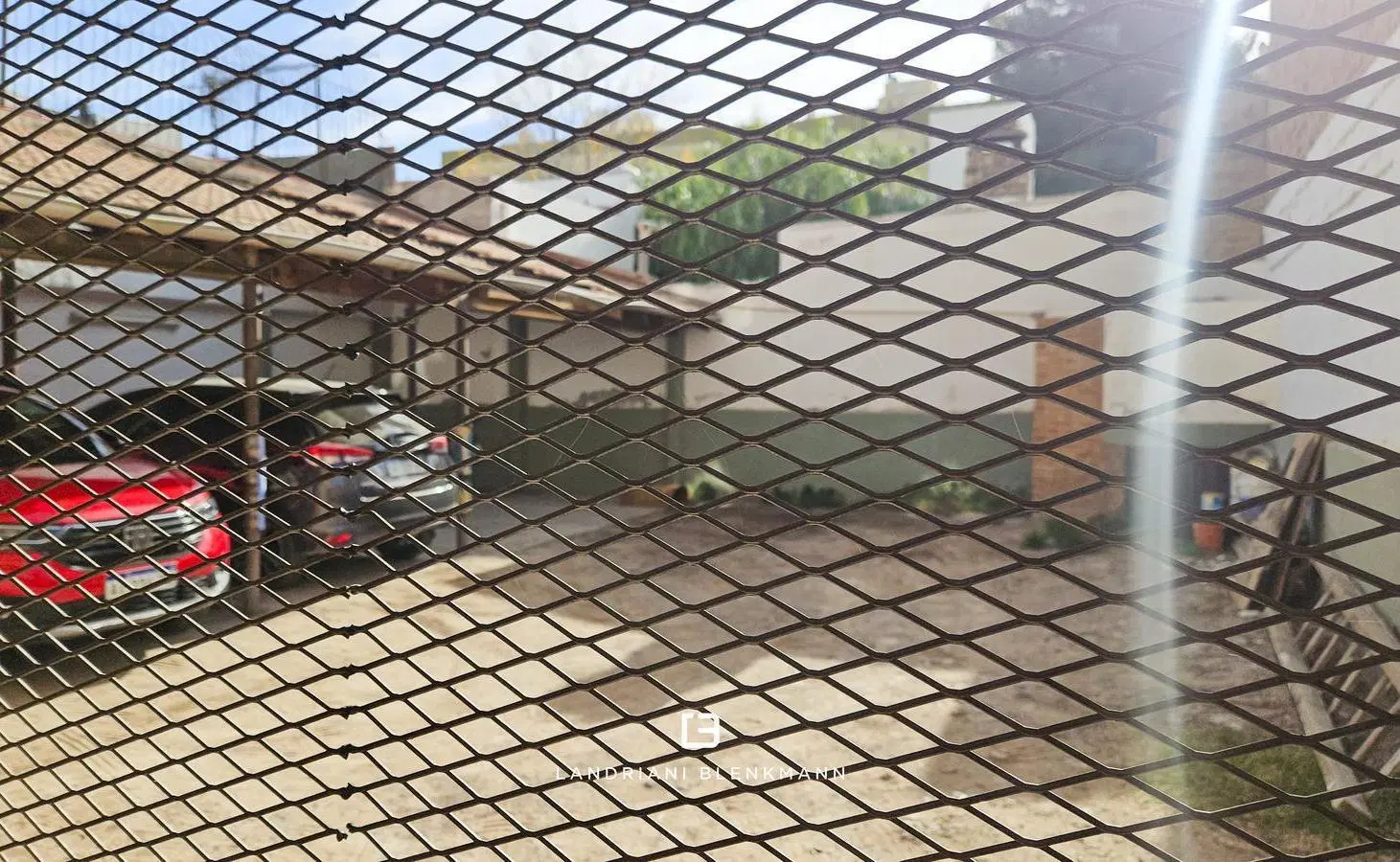 Depto Av. del Trabajador al 600 c/cochera 2