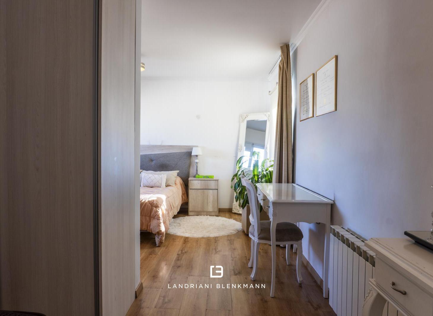 Foto de Casa tres dormitorios B° Urbanización Bosch. Neuquen Capital, imagen 3