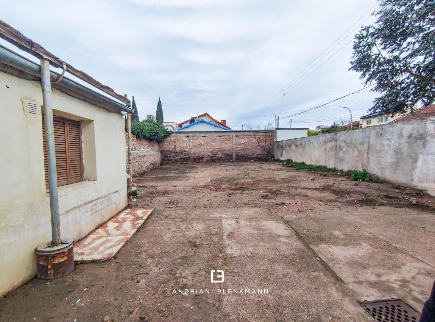 Foto de Terreno Apto Desarrollo en Elordi esquina Bouquet Roldan, imagen 2