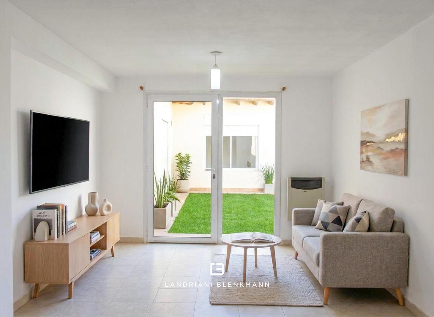 Foto de Venta Duplex 3 Dormitorios - Barrio Mercantiles - Neuquen capital, imagen 1