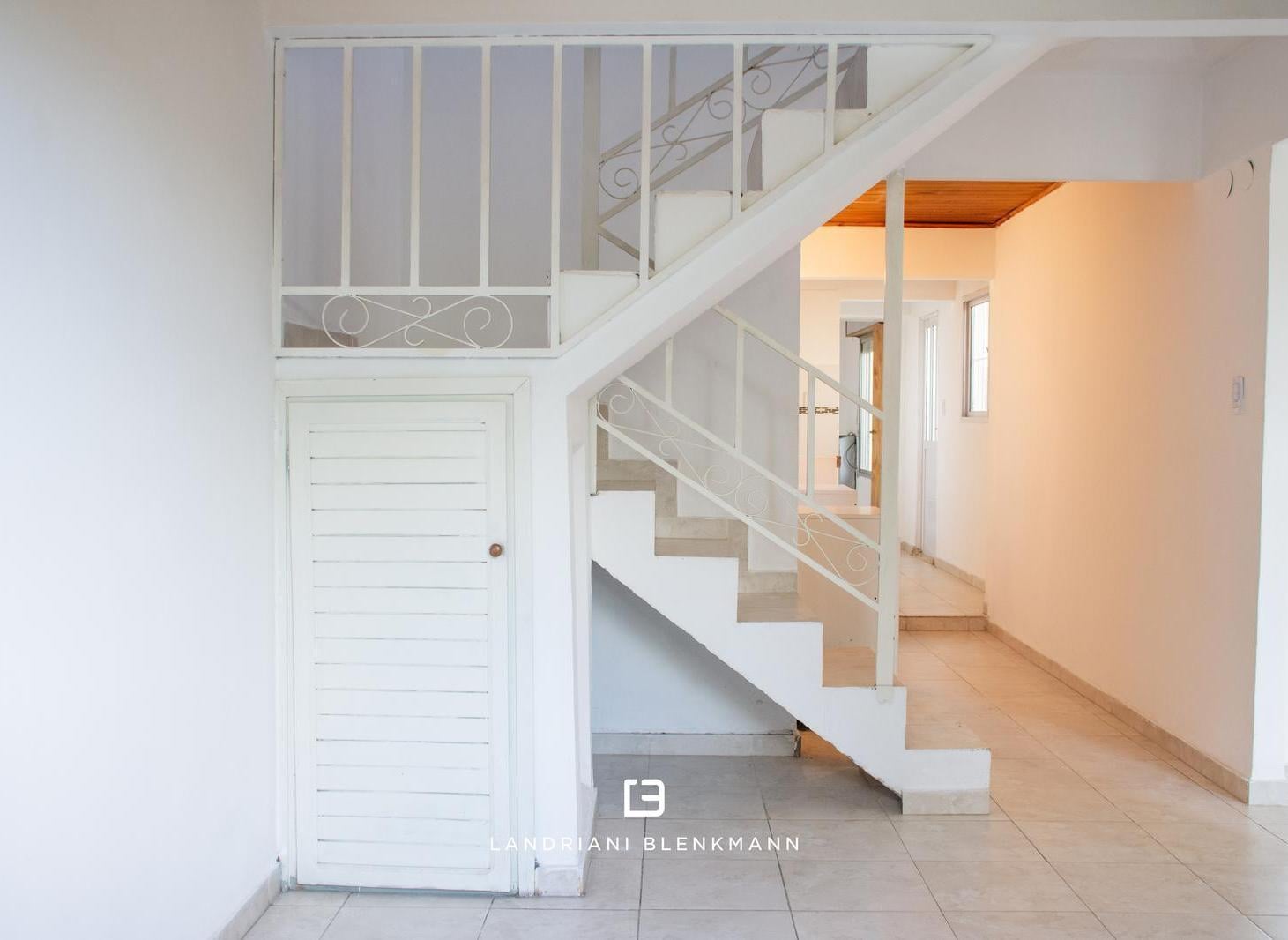 Foto de Venta Duplex 3 Dormitorios - Barrio Mercantiles - Neuquen capital, imagen 2
