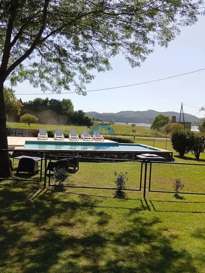 oportunidad - COMPLEJO 6 unidades CON BAJADA AL LAGO - POTRERO DE GARAY 5