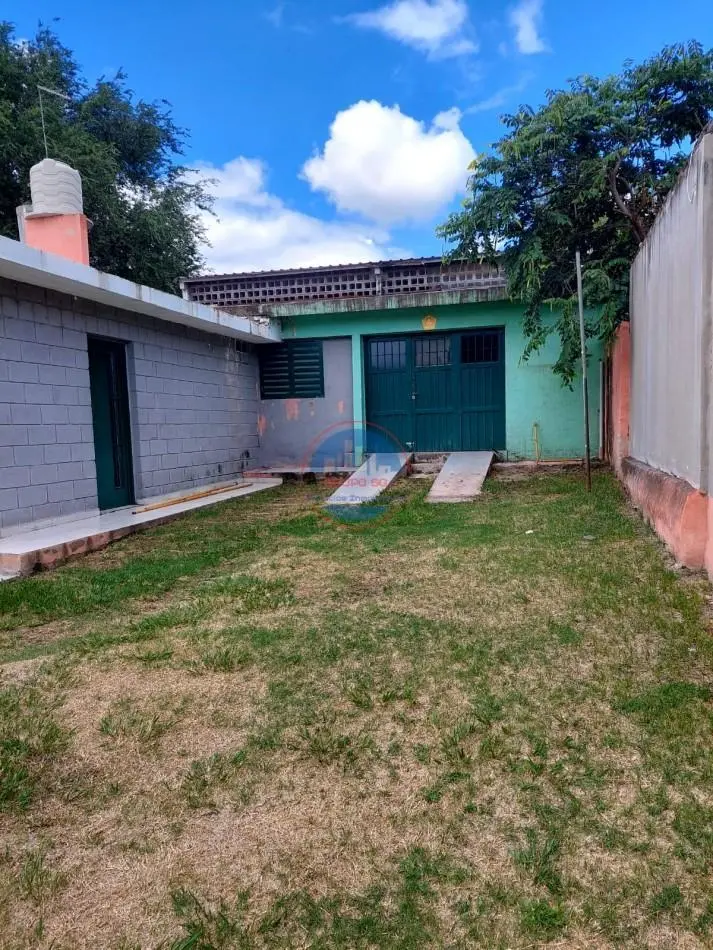 GALPON CON OFICINA EN VILLA ALLENDE 2