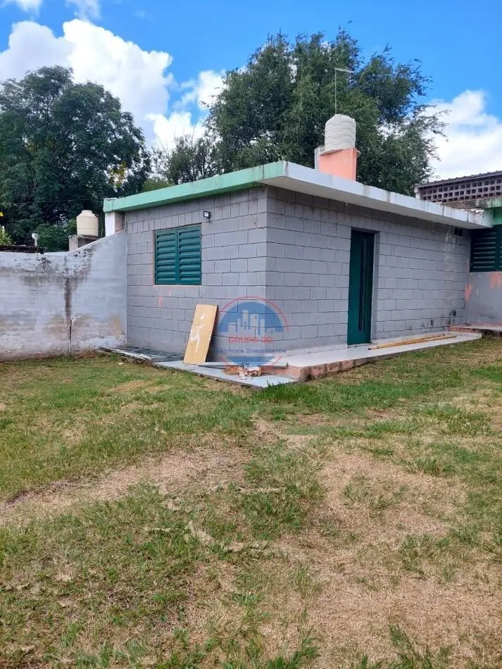 GALPON CON OFICINA EN VILLA ALLENDE 5