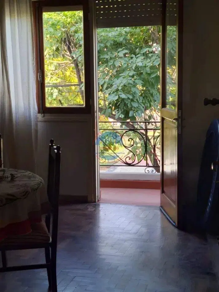 Casa En Venta 4 Dormitorios - Apta Credito - frente plaza Alem 5
