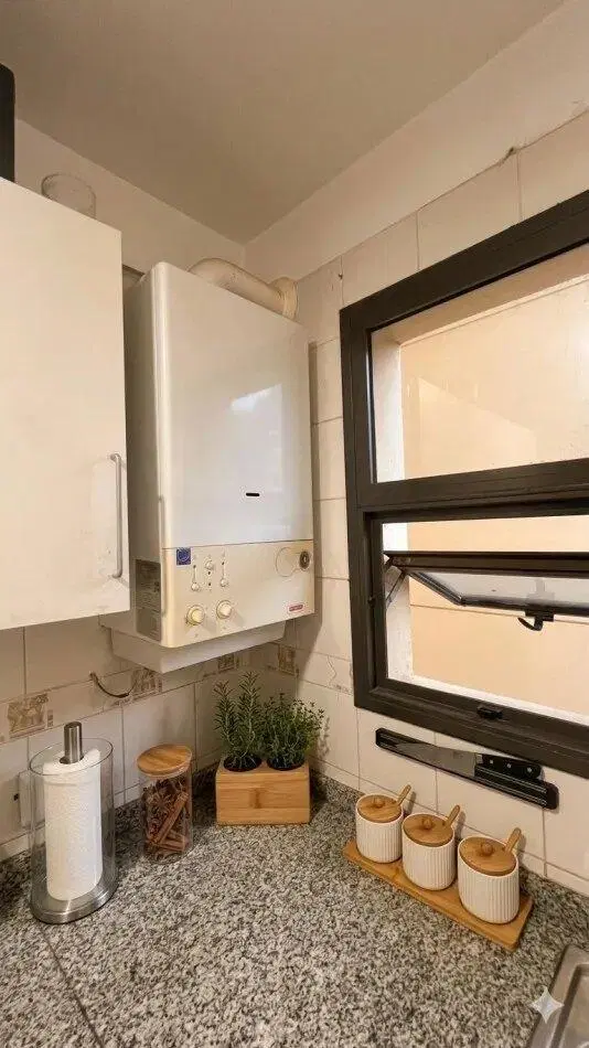 Venta General Paz - Departamento De 1 Dormitorios Frente A La Plaza Alberdi. 4
