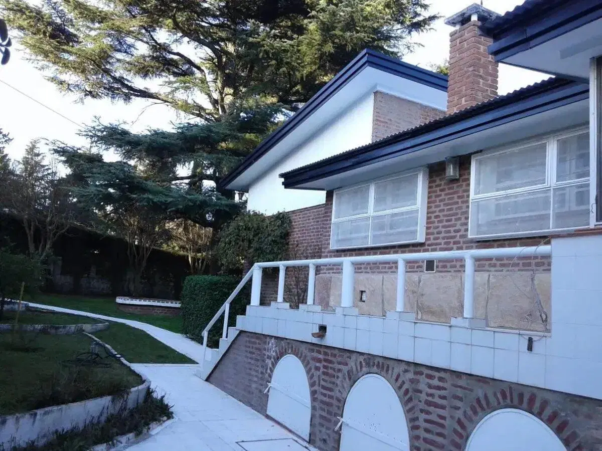 Cabana - Venta Casa Chalet De 3 Dormitorios Con Pileta. 1