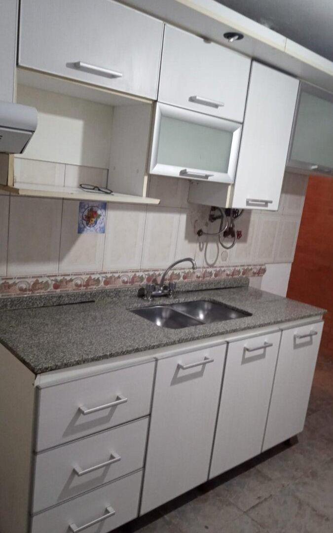 Foto de VENTA CASA DE 2 DORMITORIOS - BARRIO COMERCIAL, imagen 3