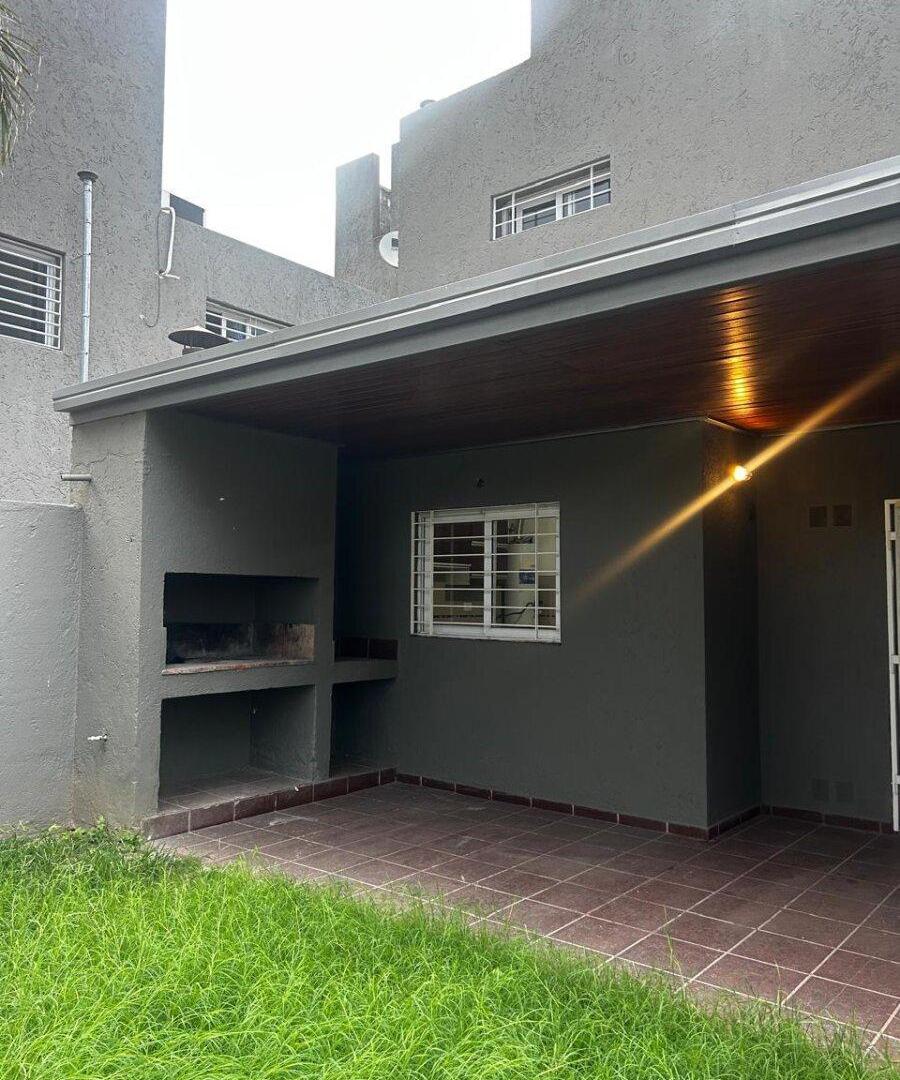 Foto de VENTA Duplex 3 Dormitorios - Nuevo Jardin - Zona Sur., imagen 5
