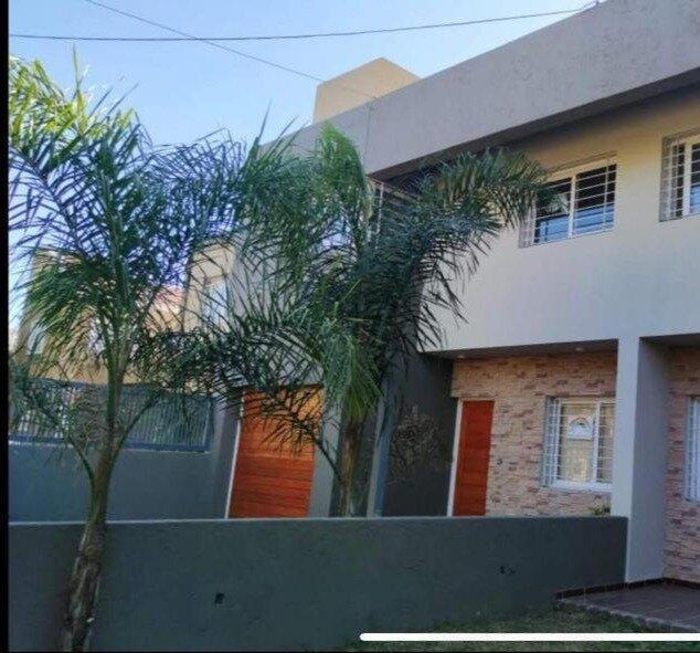 Foto de VENTA Duplex 3 Dormitorios - Nuevo Jardin - Zona Sur., imagen 2