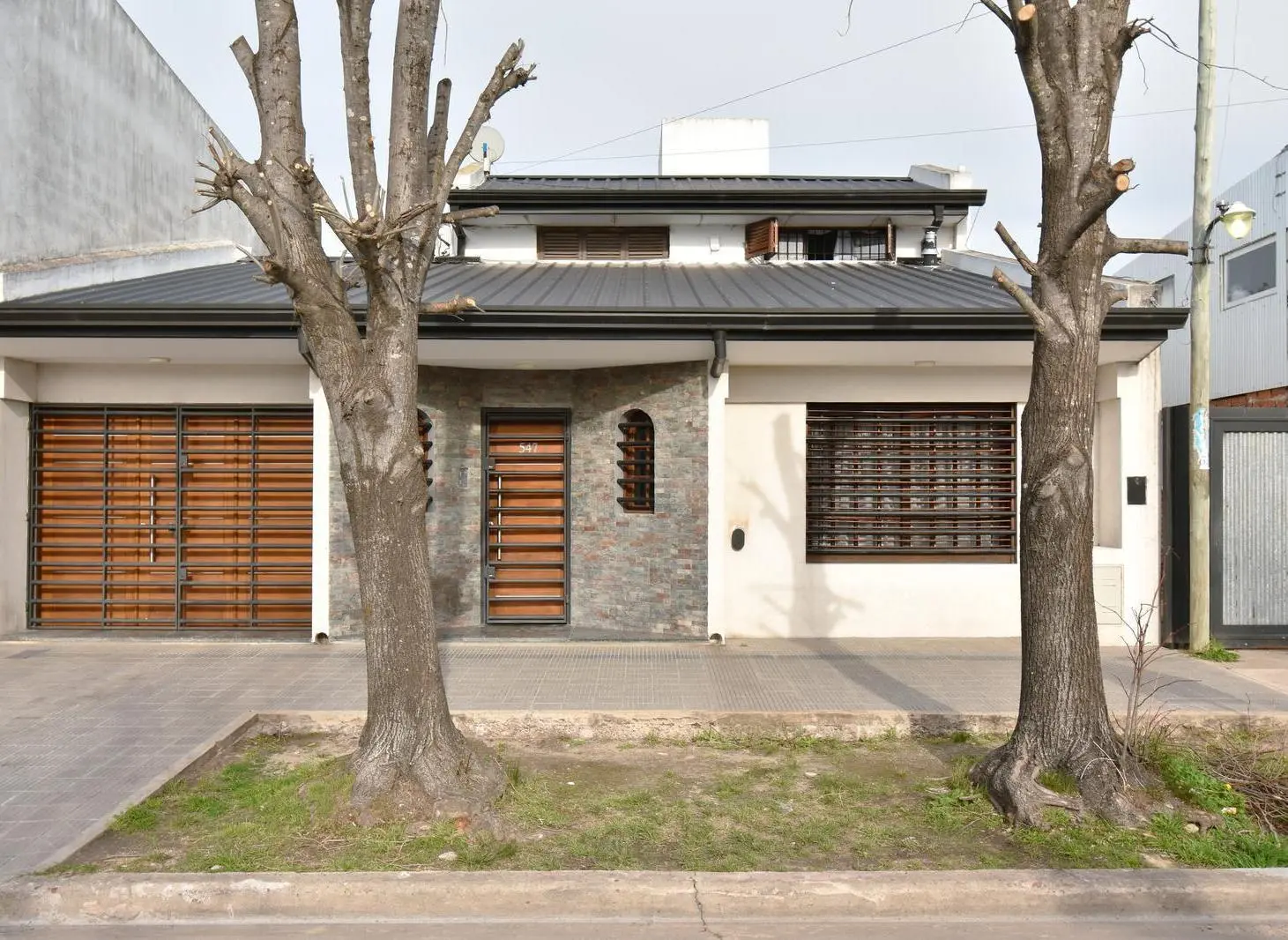 Casa en Venta -  El Carmen - 37 e 125 y 126 2