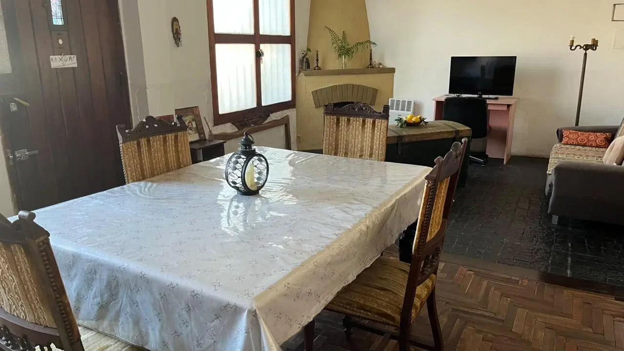 Casa en venta en Turdera 3