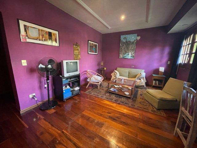 Importante casa en Monte grande con pileta