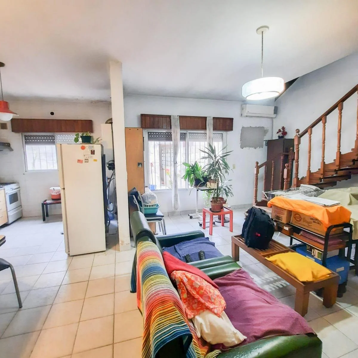 Foto de Casa + depto a refaccionar sobre lote de 8,66 x 34. Gran oportunidad, imagen 2
