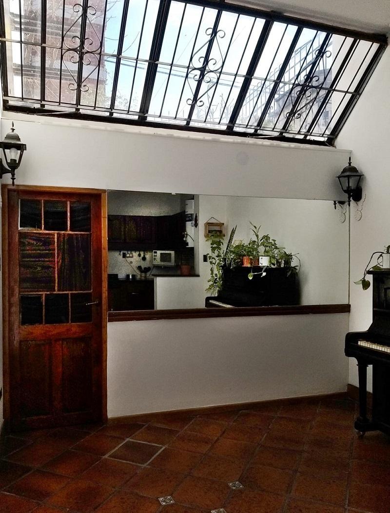 Casa en Dos Plantas en Espectacular Ubicacion de Avellaneda (Quinta Galli) 2