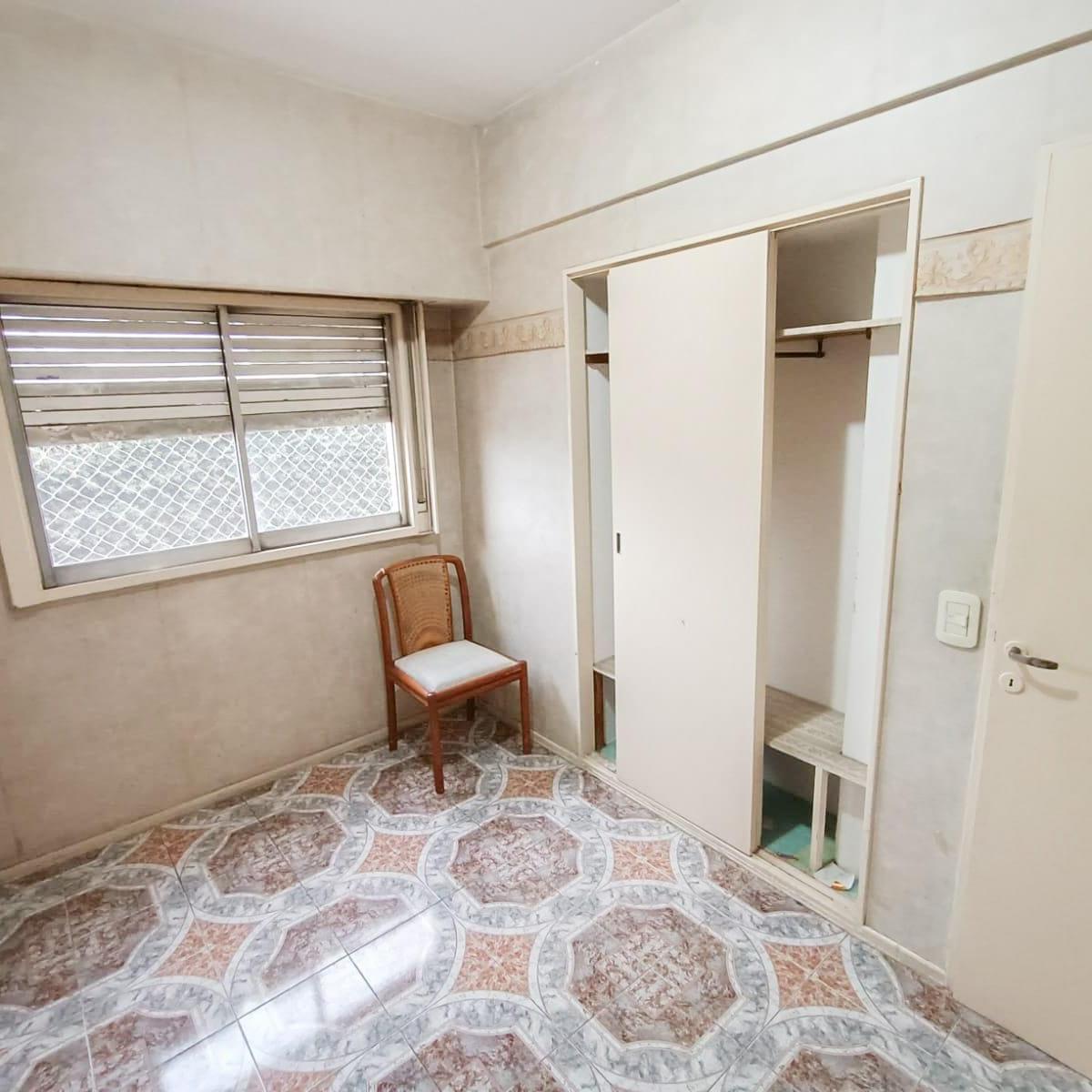 Departamento de 65 m² con 2 dormitorios en venta en Avellaneda