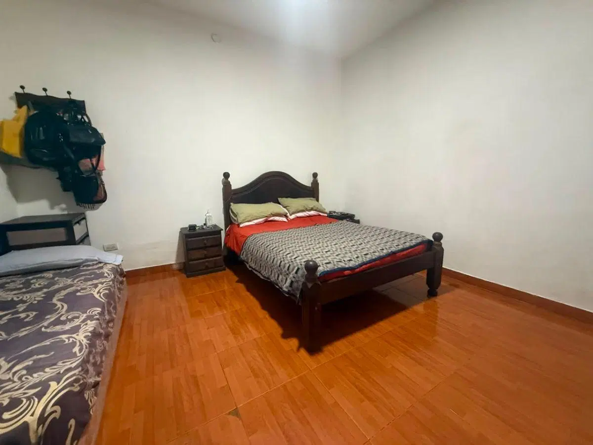 PH de 231 m² con 2 dormitorios en venta en Sarandi 3