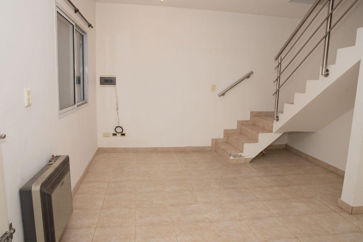Foto de PH de 60 m² con 2 dormitorios en venta en Sarandi, imagen 3