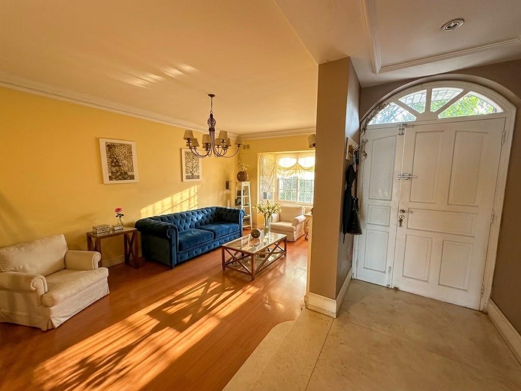 Foto de Casa de CATEGORÍA con 5 dormitorios en venta en Wilde, imagen 4