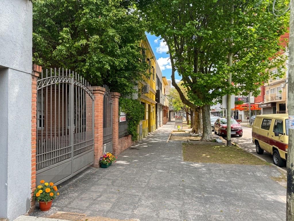Foto de Casa de CATEGORÍA con 5 dormitorios en venta en Wilde, imagen 3