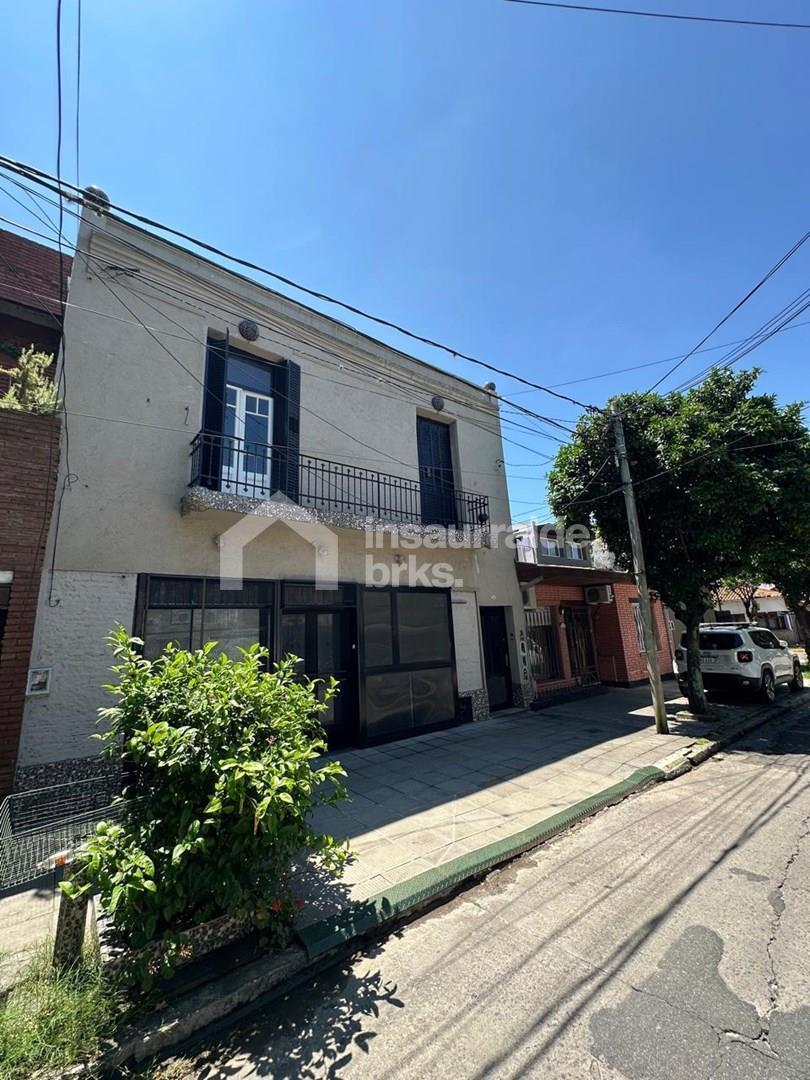 Se Vende en Block 5 Departamentos y Local - Inversión en Vicente López 2