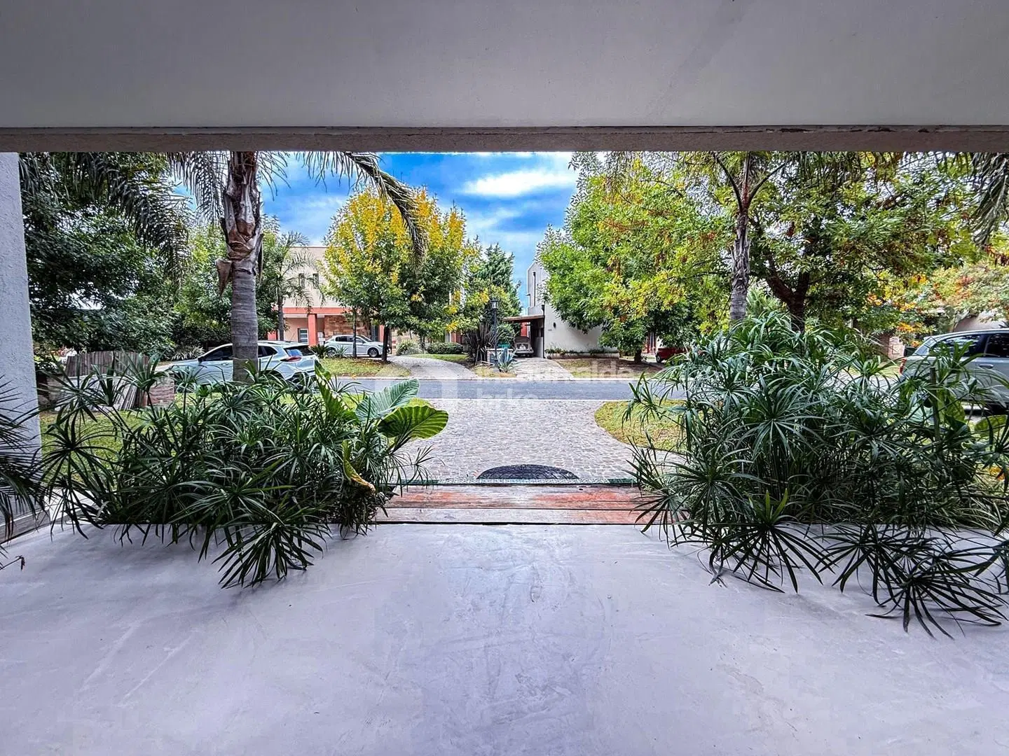 CASA EN VENTA A LA LAGUNA EN BARRIO SAN MARCO! IMPECABLE CON DETALLES UNICOS! 2