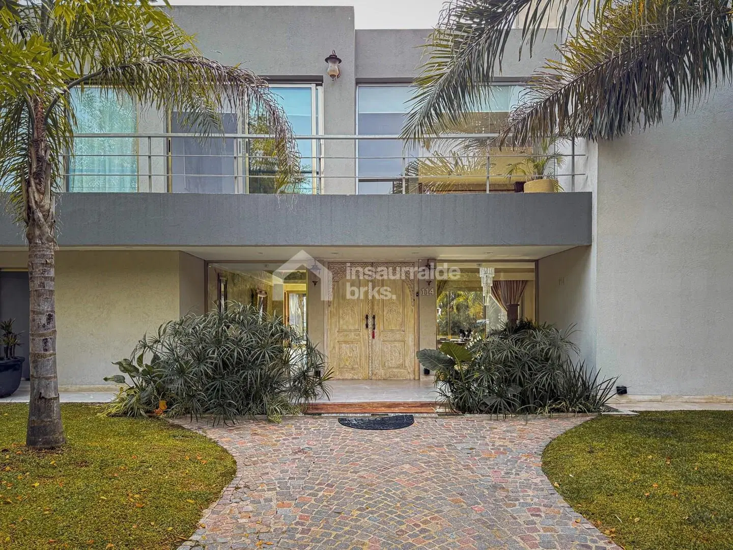 CASA EN VENTA A LA LAGUNA EN BARRIO SAN MARCO! IMPECABLE CON DETALLES UNICOS! 3