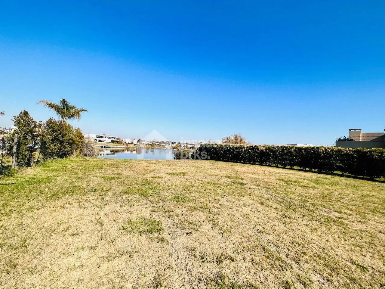 VENDO LOTE AL AGUA, 925 M2 BARRIO SAN MATIAS!! 4