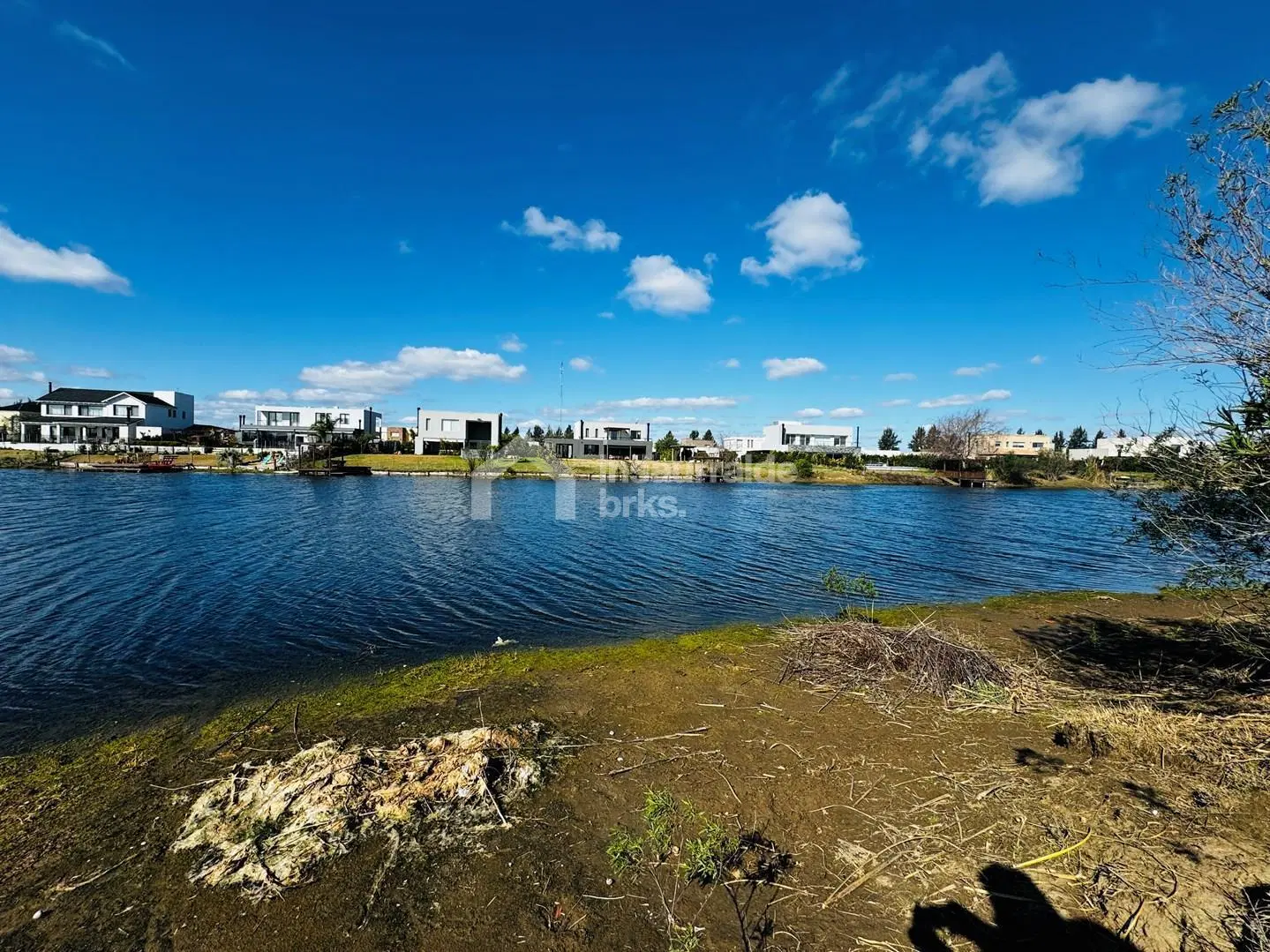 TERRENO EN VENTA EN SAN MATIAS, ÁREA 5, ESCOBAR. LOTE AL AGUA, BARRIO CON AMENITIES! 1