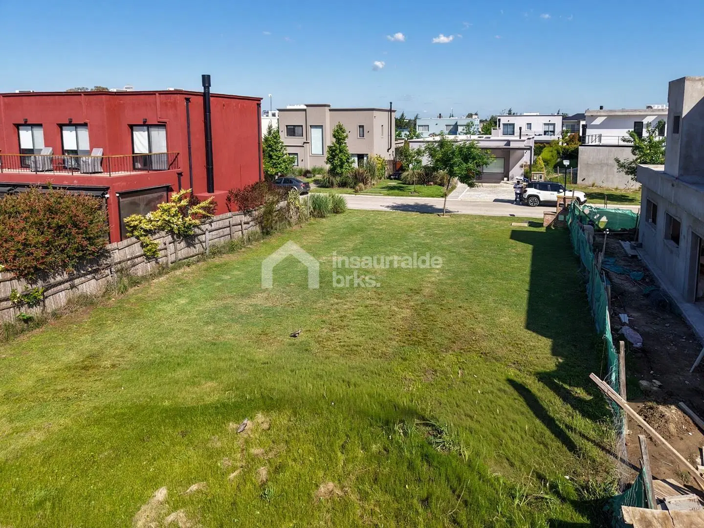SE VENDE LOTE EN BARRIO NÁUTICO VILA MARINA 1 CON AMARRA!!! 2