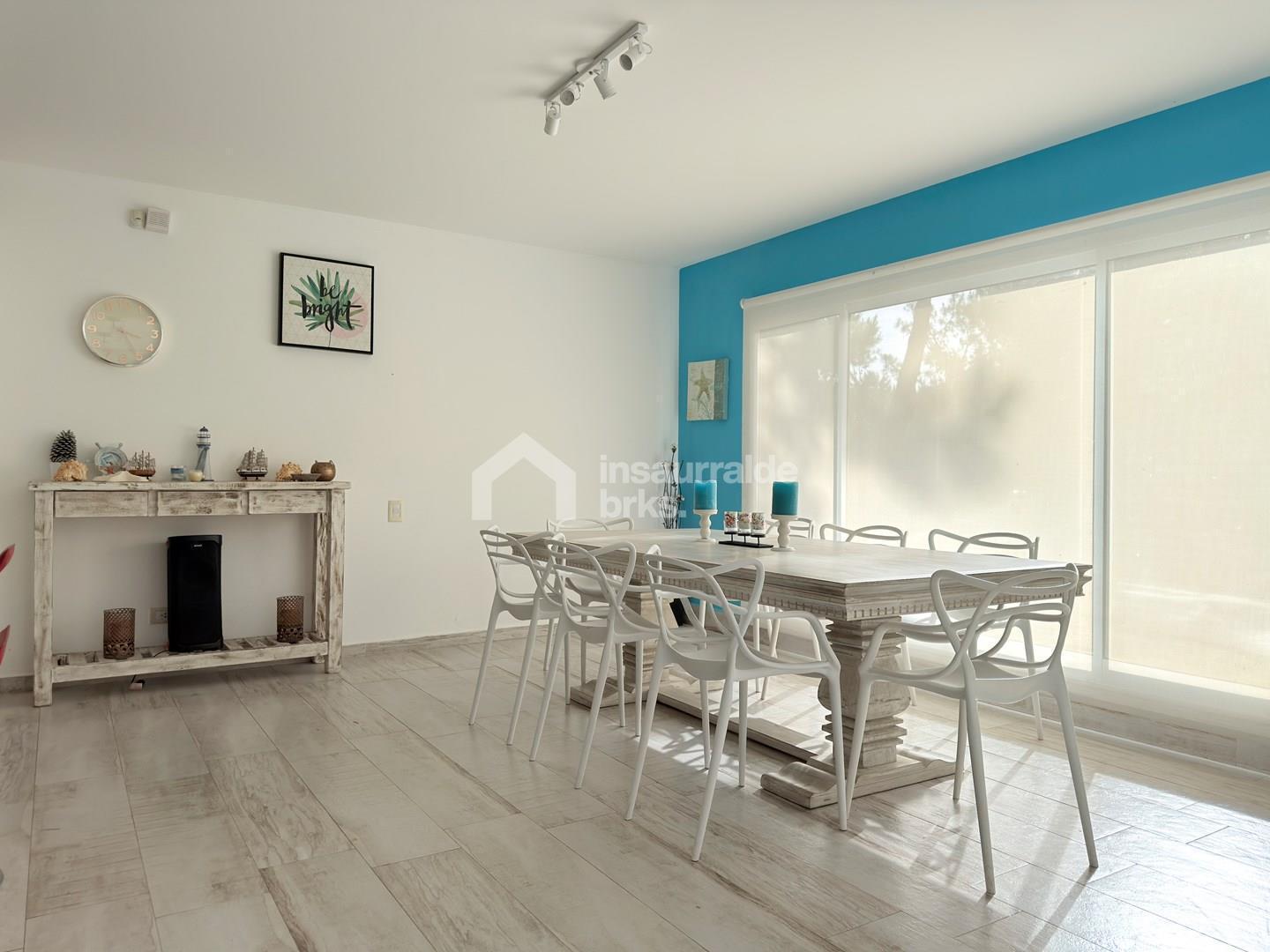 Casa 5 dormitorios en Alquiler en Golf, Costa Esmeralda, Costa Atlántica. pileta, 8 personas