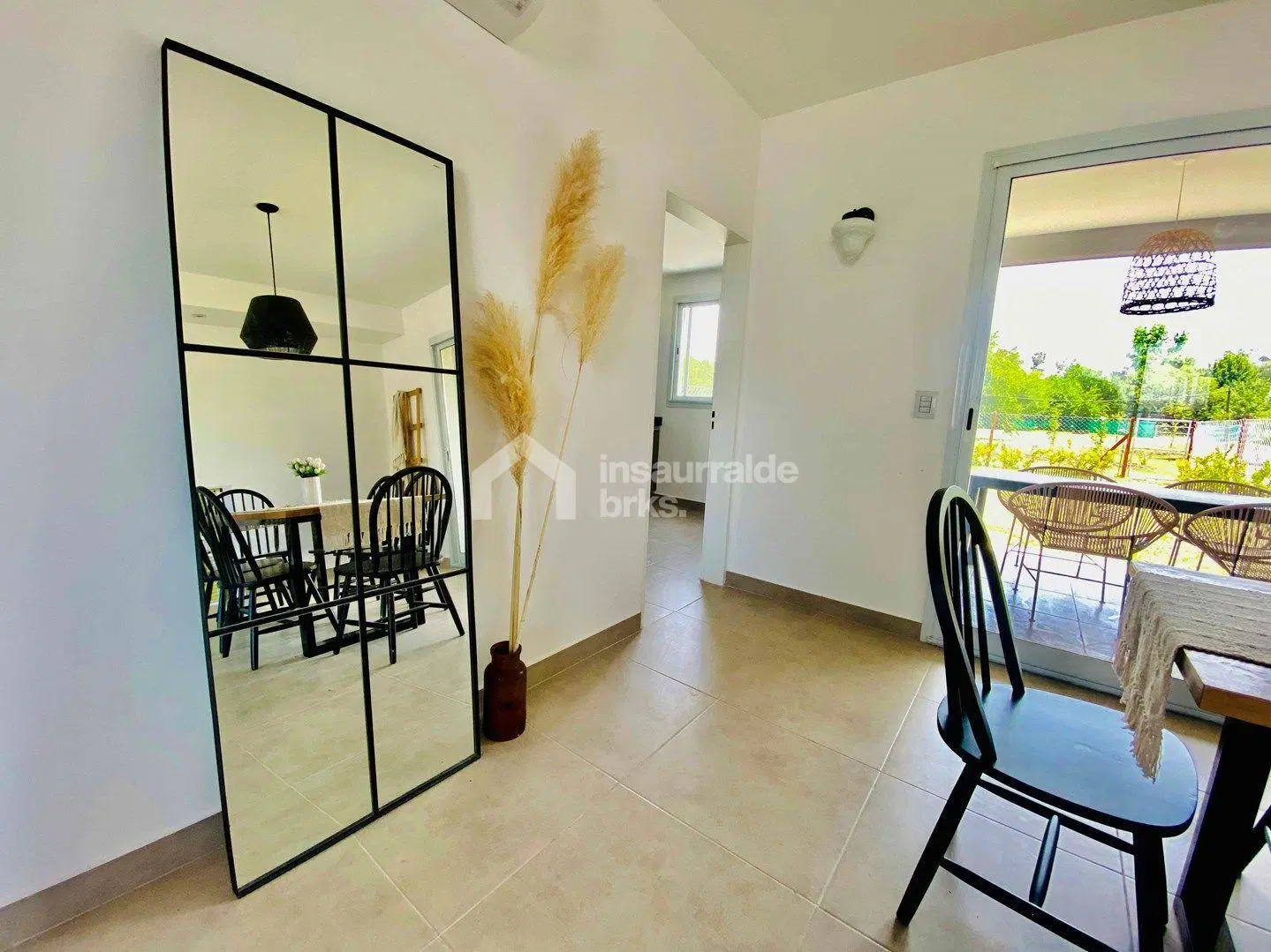 DÚPLEX A ESTRENAR EN BARRIO CERRADO, 3 DORMITORIOS Y ESCRITORIO! CON HERMOSO JARDÍN! 2