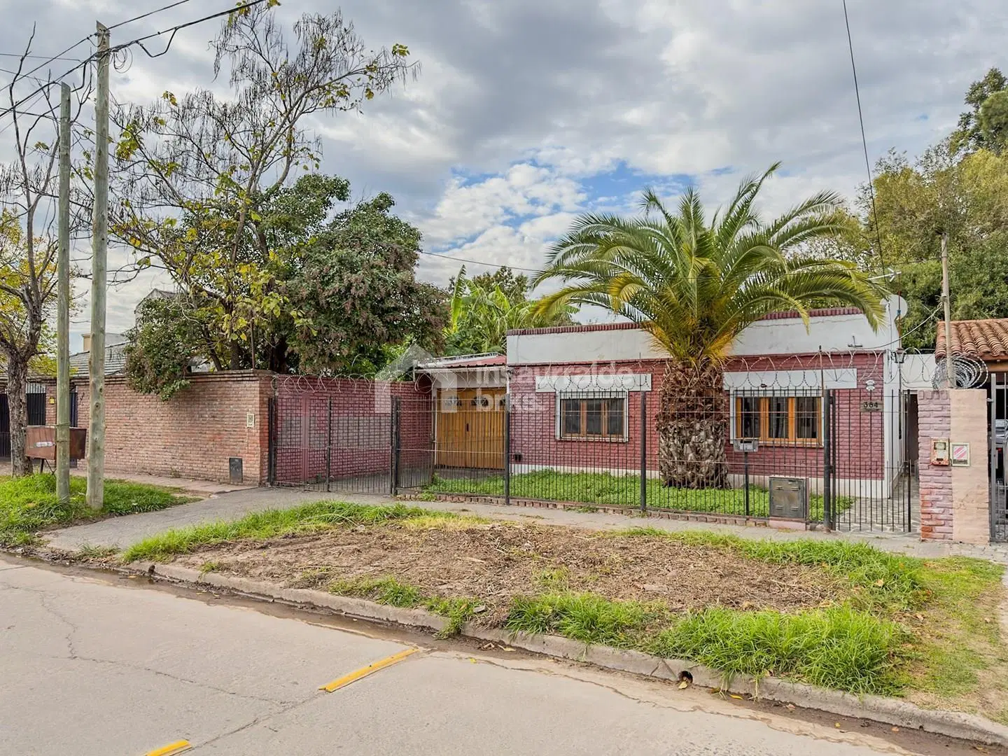 Casa  en Alquiler en Garin 2 dorm + escritorio y jardin! 2