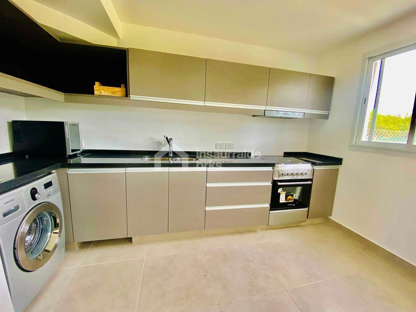 DUPLEX EN BARRIO CERRADO A ESTRENAR! 3 DORMITORIOS, ESCRITORIO Y JARDIN! 3