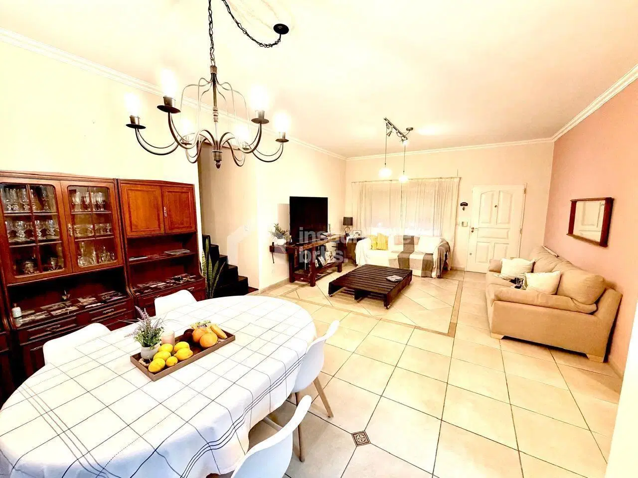 Casa en Venta 3 dormitorios con cochera, jardin, parrilla, suite y quincho,  Parque Chas, Capital Fe 3