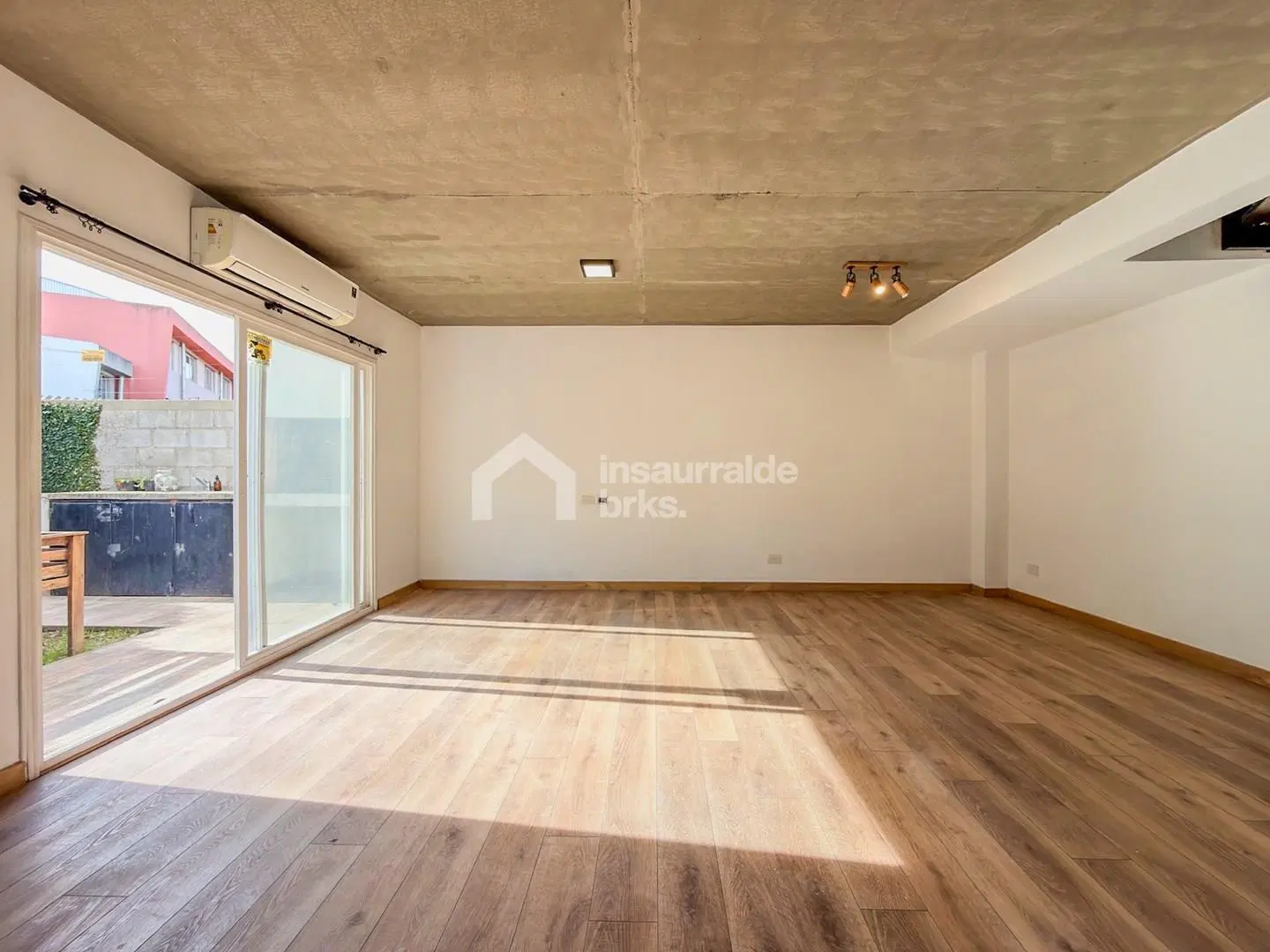 Casa Dúplex 4 ambientes en Venta en Rincón de Milberg, Tigre. Piscina y Gran jardin! Acceso Tigre! 3