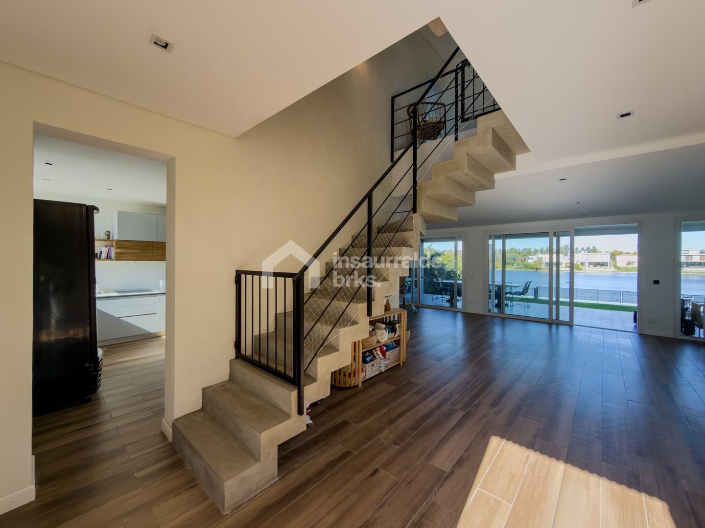 Foto de Casa en Venta en Tipas, Nordelta, Tigre. 3 plantas, 5 dormitorios en, imagen 4