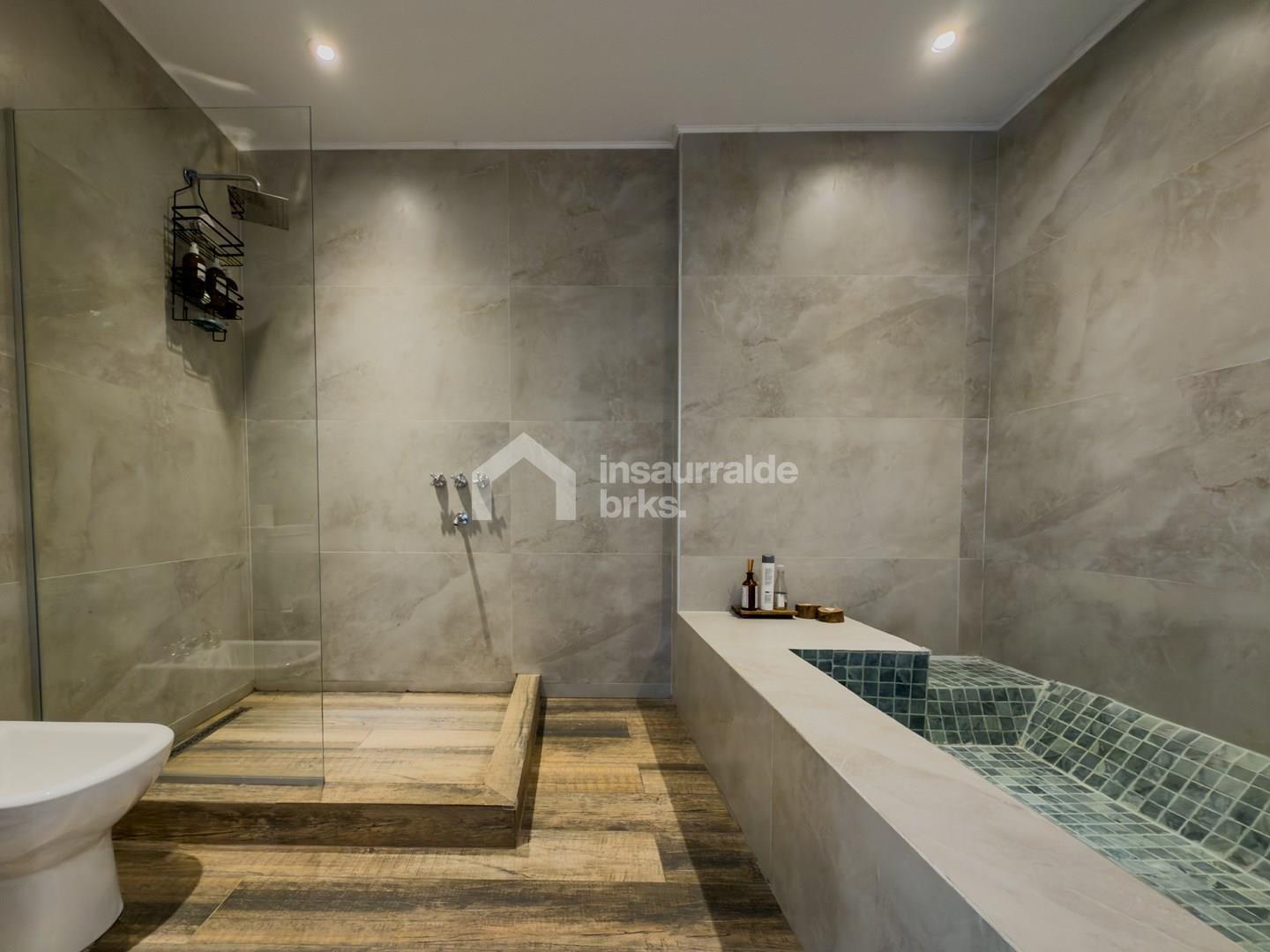 Foto de Casa en Venta en Tipas, Nordelta, Tigre. 3 plantas, 5 dormitorios en, imagen 2