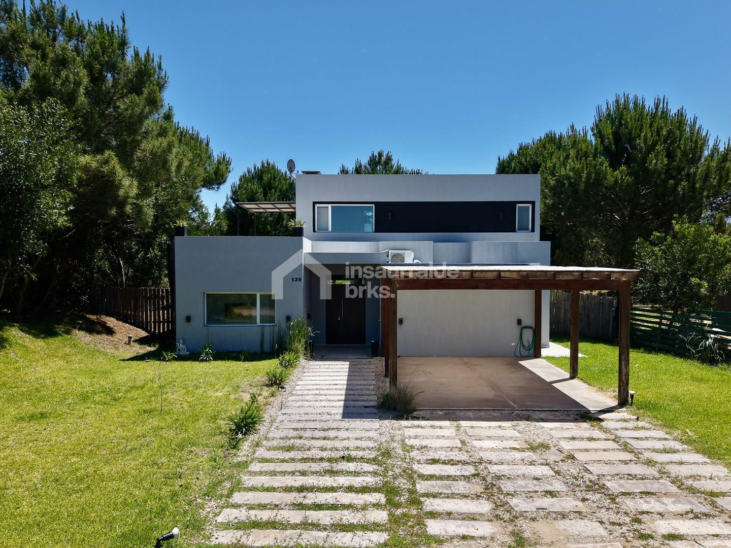 Foto de Casa 4 dormitorios en Venta en Golf 1, Costa Esmeralda, Costa Atlántica, imagen 1