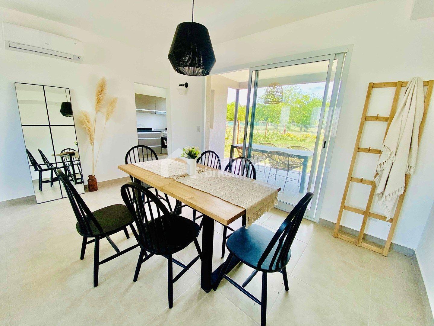 Foto de DUPLEX EN BARRIO CERRADO A ESTRENAR! 3 DORMITORIOS, ESCRITORIO Y JARDIN!, imagen 5