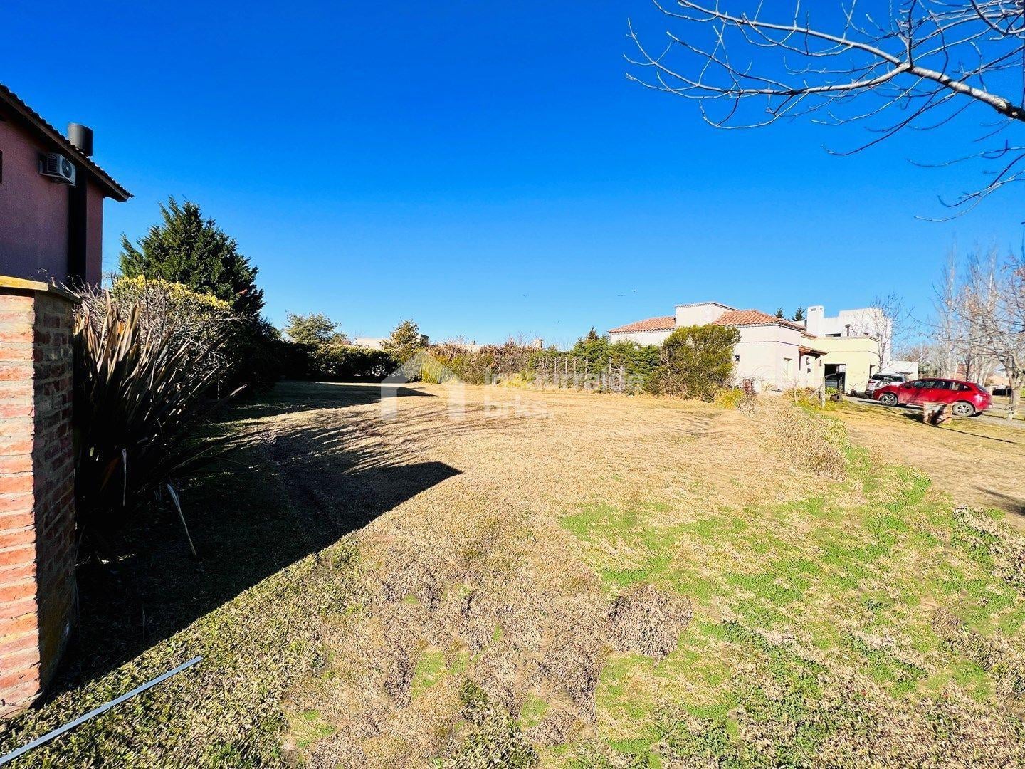 Foto de VENDO LOTE INTERNO EN BARRIO SAN ISIDRO LABRADOR!! ORIENTACION ESTE, imagen 3