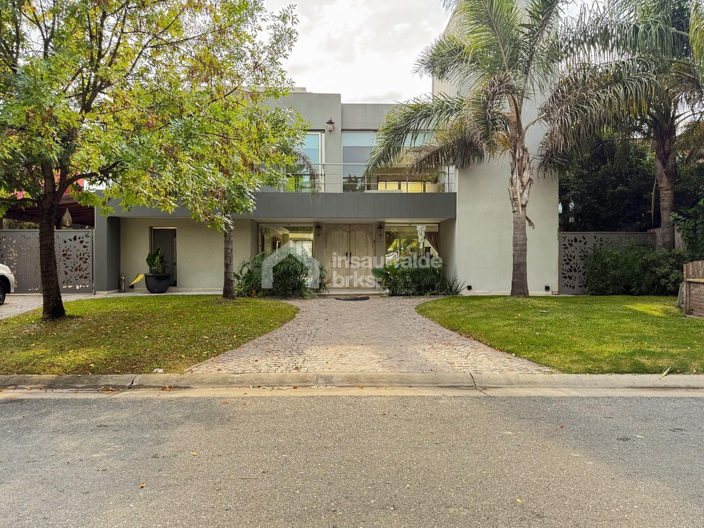 Foto de CASA EN VENTA A LA LAGUNA EN BARRIO SAN MARCO! IMPECABLE CON DETALLES, imagen 5