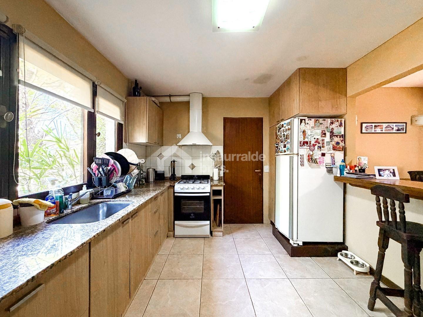 Foto de CASA EN VENTA EN LA ESCONDIDA! MUY BUEN ACCESO, SUPER AMPLIA Y CON, imagen 2