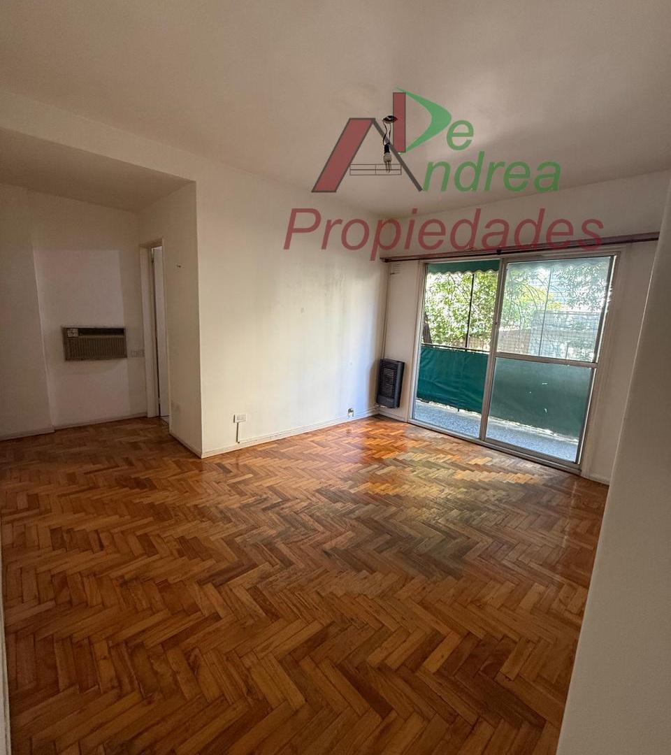 Foto de VENTA DE DEPARTAMENTO - 3 AMBIENTES CON BALCON AL FRENTE - ALMAGRO, imagen 4