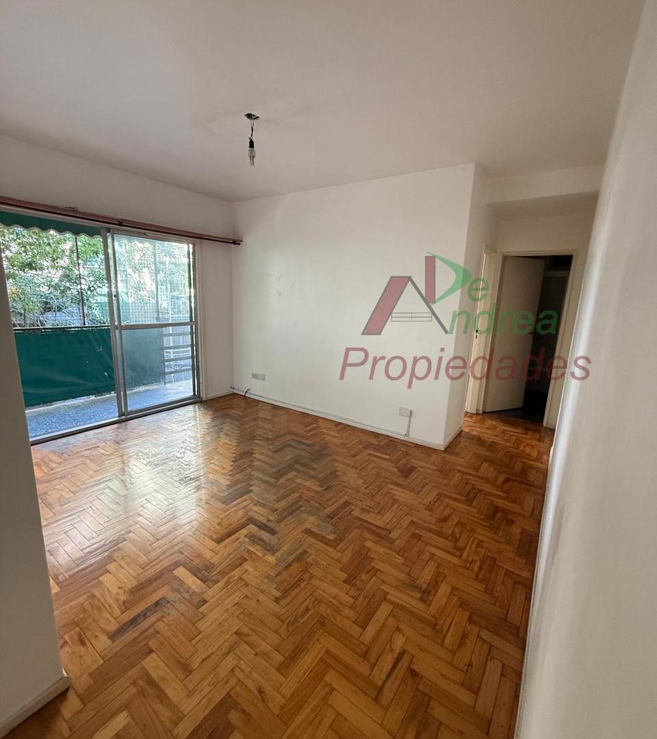 VENTA DE DEPARTAMENTO - 3 AMBIENTES CON BALCON AL FRENTE - ALMAGRO