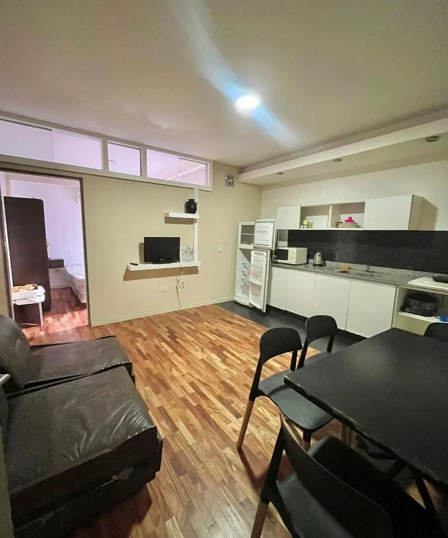 DEPARTAMENTO DOS AMBIENTES CON BALCÓN, LAUNDRY Y TERRAZA TEMPORARIO EN ALMAGRO 2
