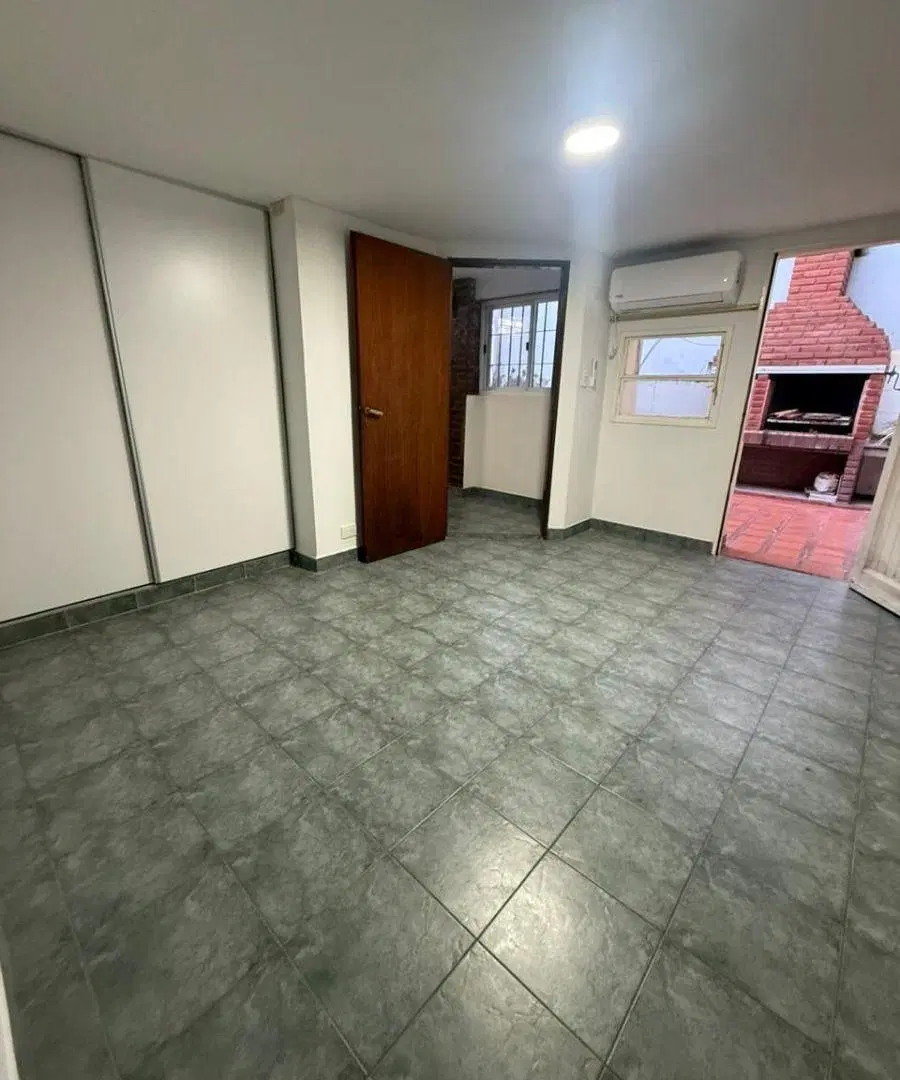 PH MONOAMBIENTE CON TERRAZA EN ALQUILER- SIN EXPENSAS - ALMAGRO 5