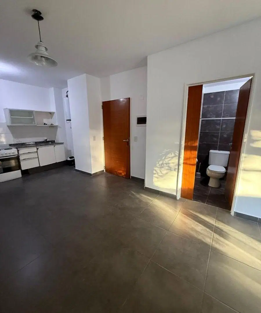 Espectacular monoambiente en alquiler con balcón en Caballito 4