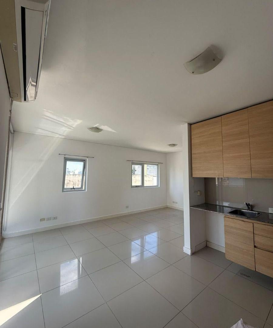 Foto de Amplio monoambiente con balcón y amenities en Monserrat, imagen 4